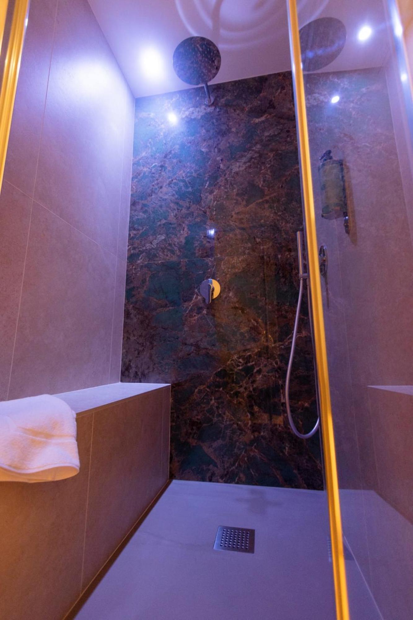 فندق Trevi Monti House روما المظهر الخارجي الصورة