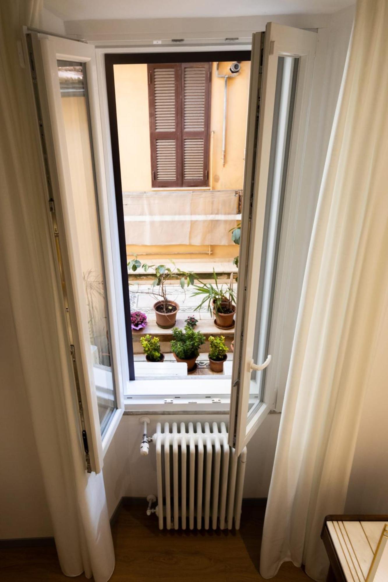 فندق Trevi Monti House روما المظهر الخارجي الصورة