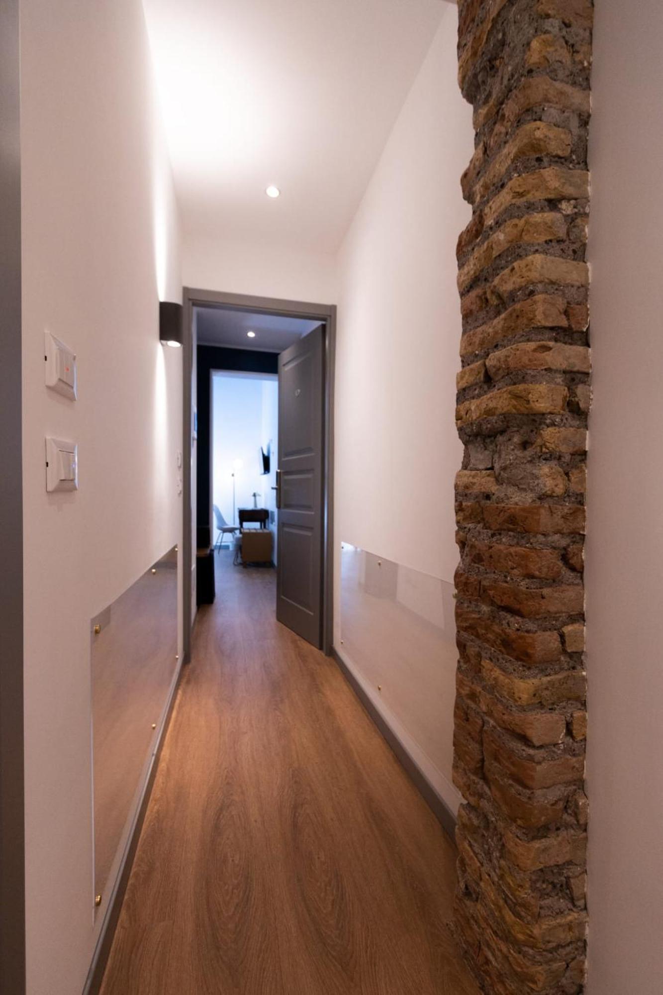 فندق Trevi Monti House روما المظهر الخارجي الصورة